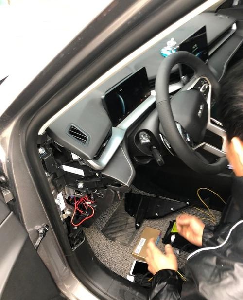 成都网约车车证办理与GPS安装续费全攻略|网约车证怎么年审